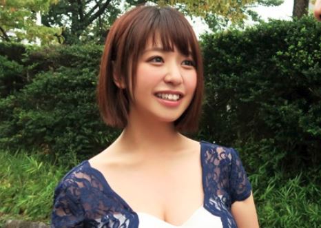 〔淒テクガマン〕天真爛漫ムッチリ美巨乳が素人男性をしゃぶってコイて咥えて挟む極上御奉仕　乳首舐めコキはマジヤバ